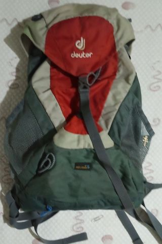 2 Mochilas Deuter: Futura Pro 34 SL + AC Lite 16