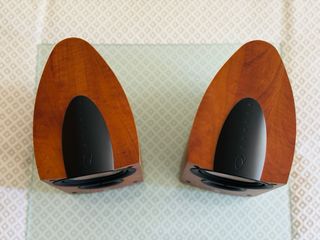 Cajas Acústicas KEF iQ1