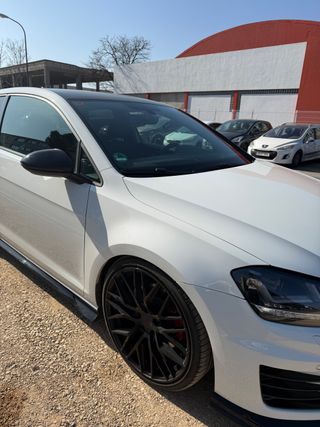 Volkswagen Golf GTI MK7
