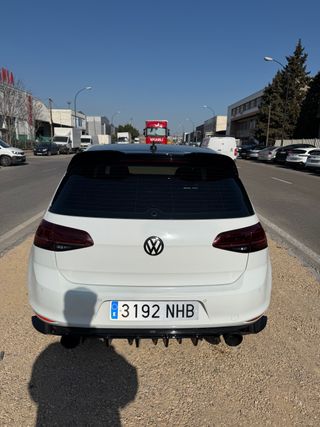 Volkswagen Golf GTI MK7