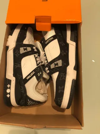 Zapatillas Louis Vuitton Blancas y Negras