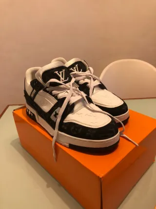 Zapatillas Louis Vuitton Blancas y Negras