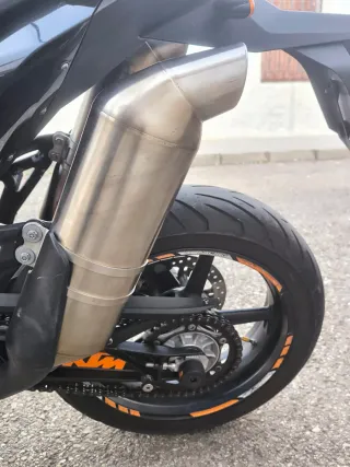 KTM 690 SM  R, Supermoto Negra/Naranja