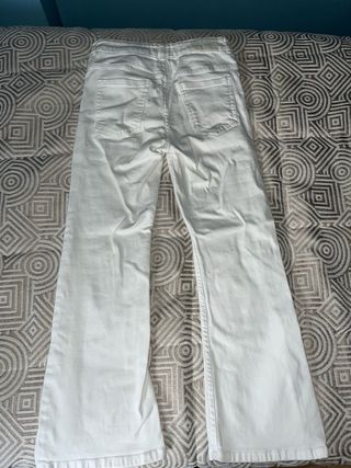 Pantalón vaquero campana blanco