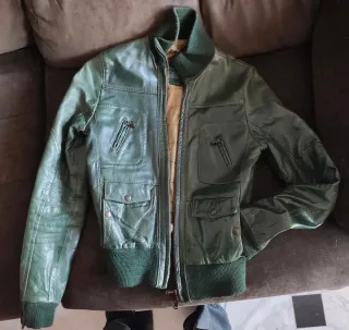 Chaqueta de piel verde Talla XS/S