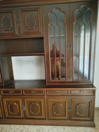 Mueble comedor madera 3'30 m. 2 vitrinas/8 puertas