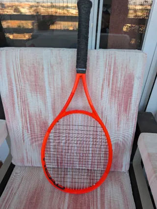 Raqueta de tenis head radical MP