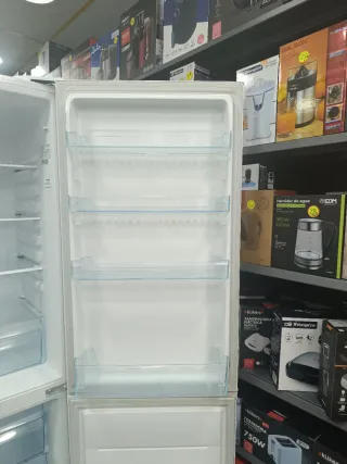 Nevera Combi Daewoo, A+ No Frost