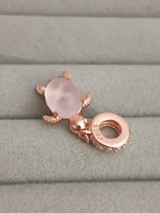 Charm tortuga marina rosa nuevo