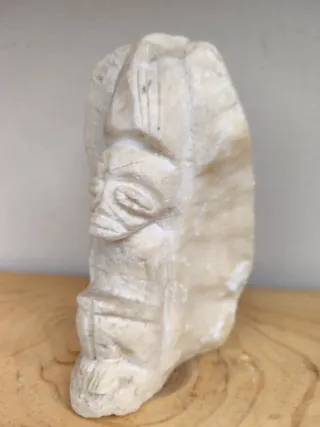 Scultura idolo antico pietra calcarea