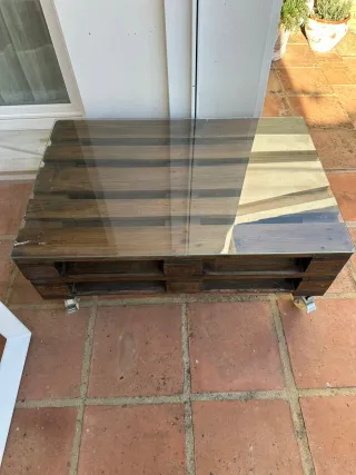 Mesa centro palet madera y cristal