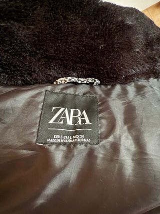 Abrigo estampado serpiente