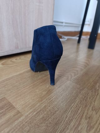 Botines azules tacón Mary Paz - número 36