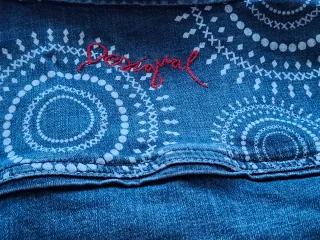 Chaleco Desigual Denim Bordado