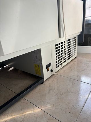 Vitrina expositora refrigerada 250cm