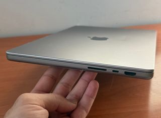 MacBook M1 PRO 2021 - Funciona Perfecto