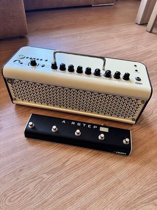 Yamaha THR30IIW + Pedalera XSONIC YT