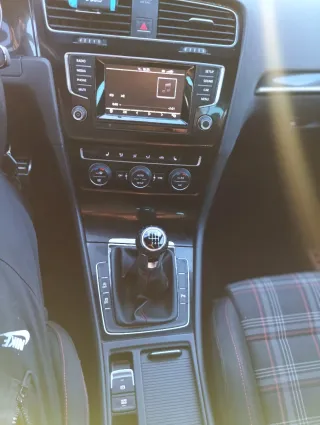 Volkswagen Golf GTI performance