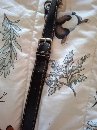 Bolso negro de hombro