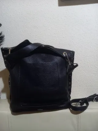 Bolso Parfois negro tachuelas