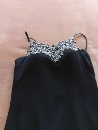 Traje negro fiesta bordado blanco