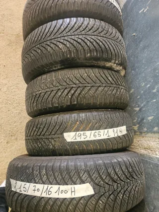 Lote 4 Neumáticos 175/65/14 82T 225 45/17 195/65/1