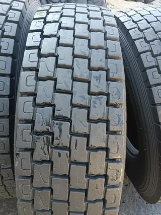 Neumáticos 315/80 R22.5. Precio. 150€unidad ...