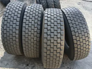 Neumáticos 315/80 R22.5. Precio. 150€unidad ...