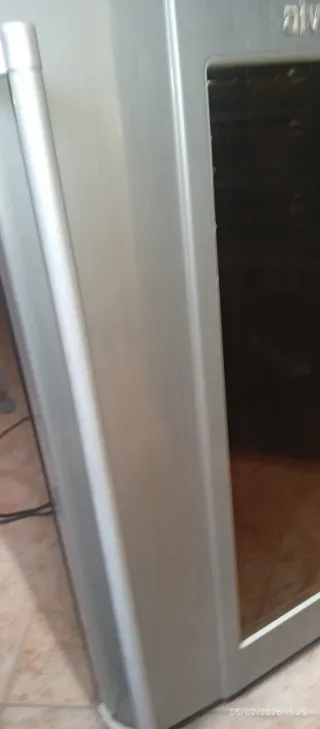 Nevera de vinos Saivod temperatura estable