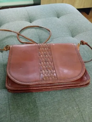 Bolso de cuero trenzado