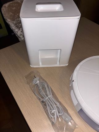 Robot aspirapolvere Roborock + base