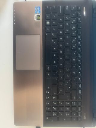 Portátil ASUS 15,6” Intel Core i7 · Gráfica Nvidia