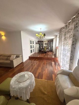 Casa adosada en alquiler en Valdezarza en Madrid