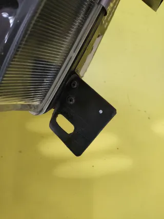 FARO DELANTERO DERECHO NISSAN TERRANO II FONDO OSC