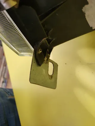 FARO DELANTERO DERECHO NISSAN TERRANO II FONDO OSC