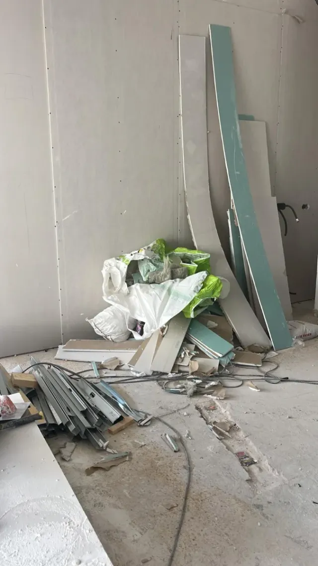RETIRADA DE ESCOMBROS PLADUR y MUCHO Más.