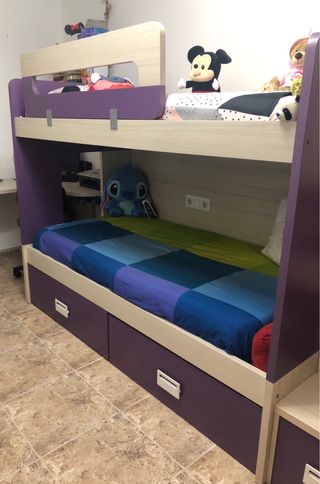 Litera ,escritorio y estanterías. URGE VENDER YA