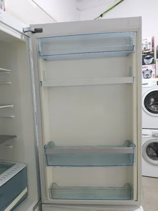 Nevera Combi Haier 1.88x60cmNo Fro