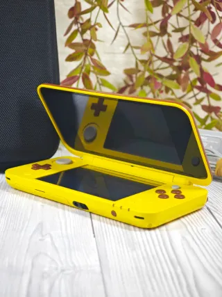 Console Nintendo New 2DS XL Pikachu