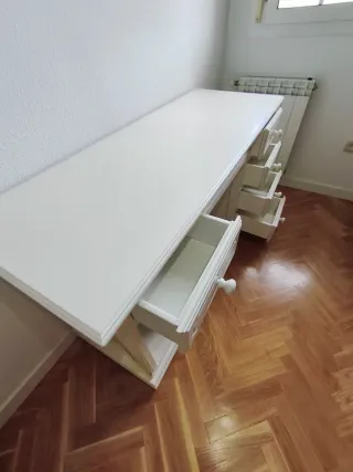Escritorio blanco madera