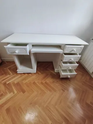 Escritorio blanco madera