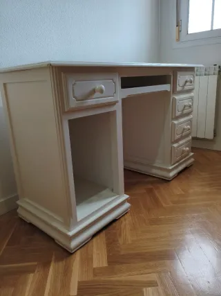 Escritorio blanco madera