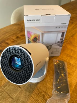 SMART PROJECTOR HY3000Pro+