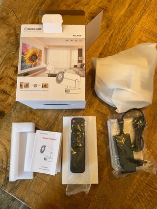 SMART PROJECTOR HY3000Pro+