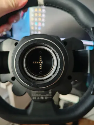 Volante Moza R5 + Pedales+soporte de mesa