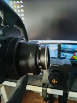 Volante Moza R5 + Pedales+soporte de mesa