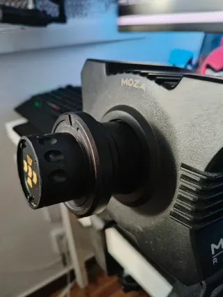 Volante Moza R5 + Pedales+soporte de mesa