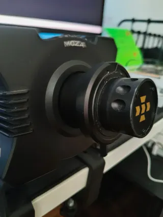 Volante Moza R5 + Pedales+soporte de mesa