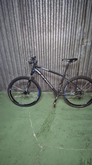 Bicicleta BTWIN básica. PARA REPARAR O PIEZAS