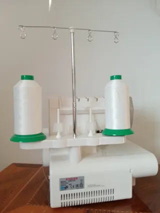 Remalladora Overlock SINGER